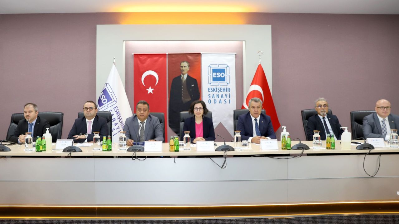 SANAYİYE MODEL OLACAK ESKİŞEHİR MODEL FABRİKA TANITILDI