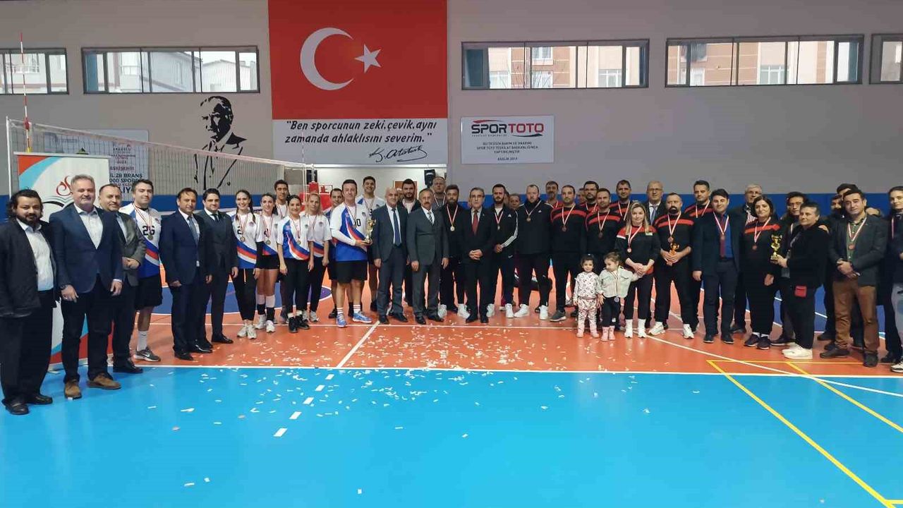 Tepebaşı İlçe Milli Eğitim Müdürlüğü’nden voleybol turnuvası