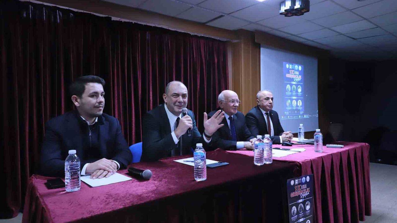 İş dünyasının temsilcileri lise öğrencileriyle bir araya geldi