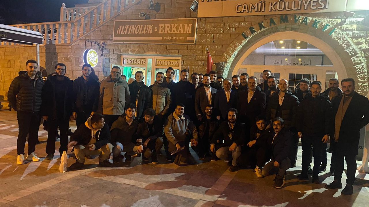 AK Parti Sosyal Politikalar Başkanlığı Gençlerle buluştu