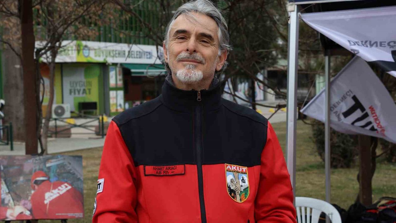 Ebrar Sitesi’nin enkazında çalışan AKUT gönüllüsü o günleri anlattı