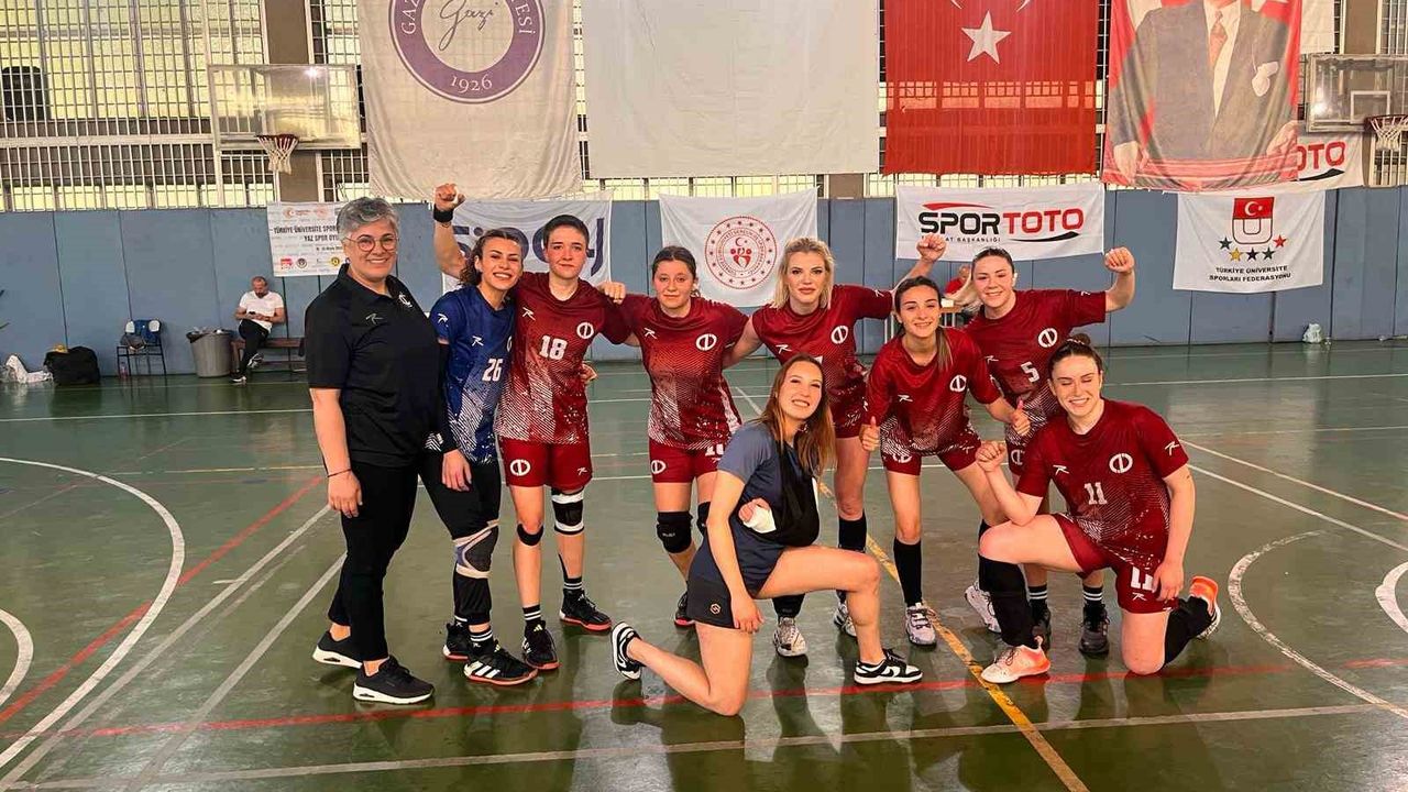 TÜSF hentbolda Anadolu Üniversitesi seriyi bozmadı