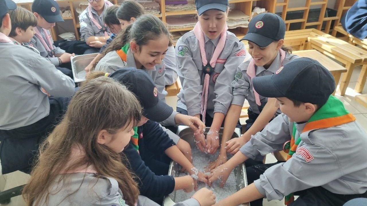 Minik izciler çalışmalarını sürdürüyor