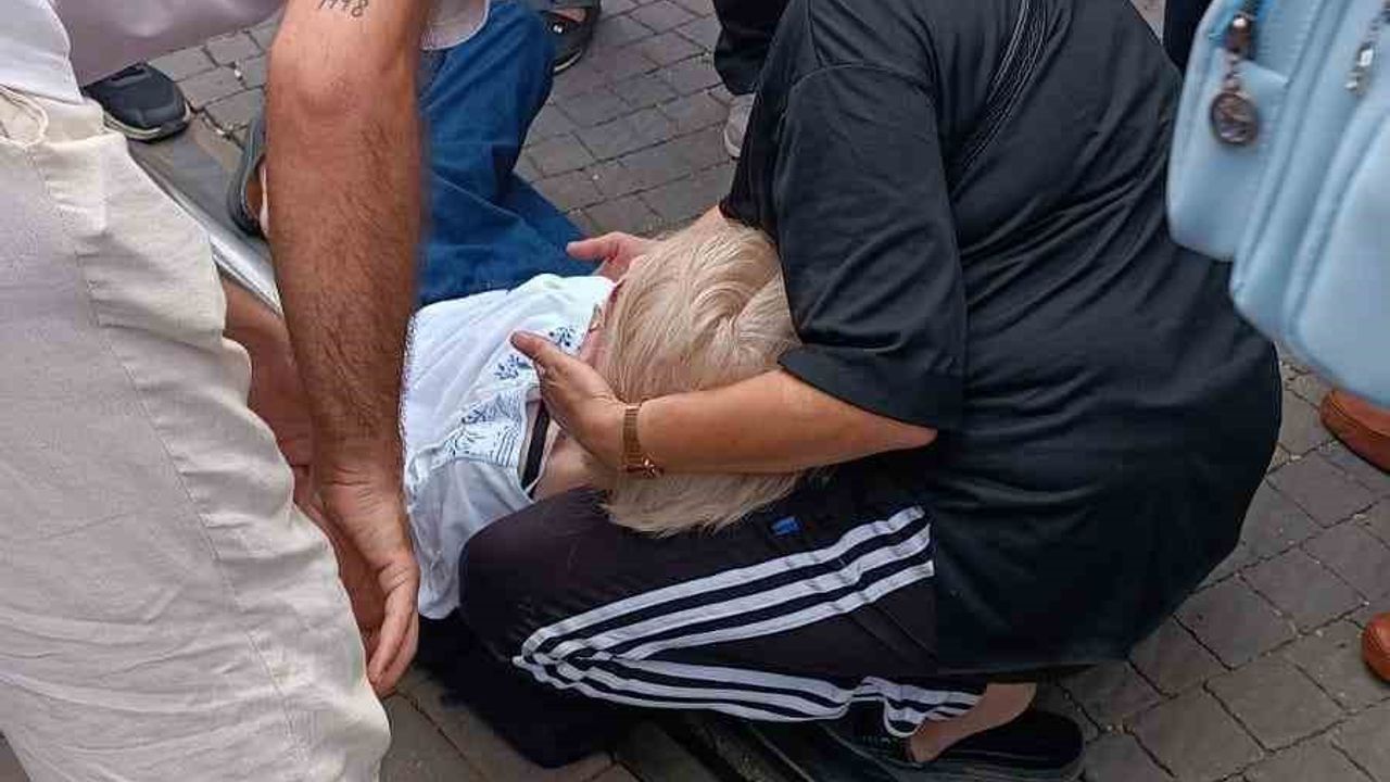 Yaya yolundan giden scooter kadına çarptı