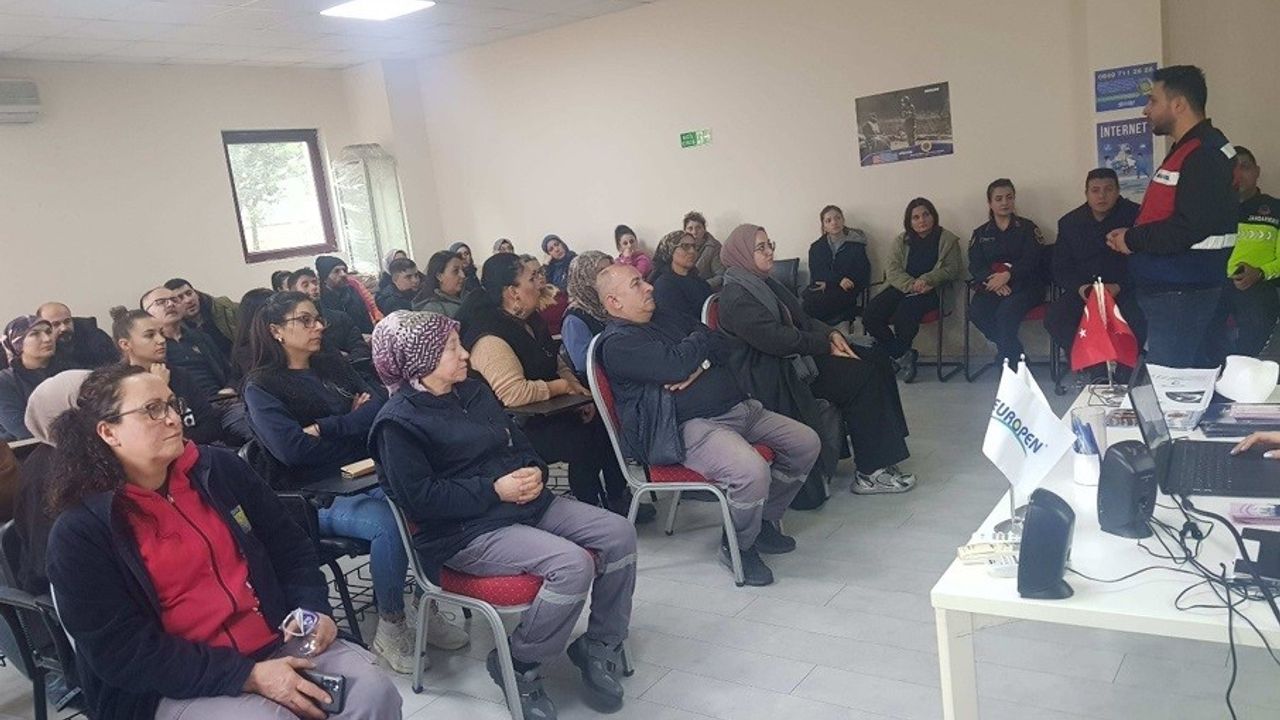 Eskişehir'de firma çalışanlarına KADES farkındalık eğitimi verildi