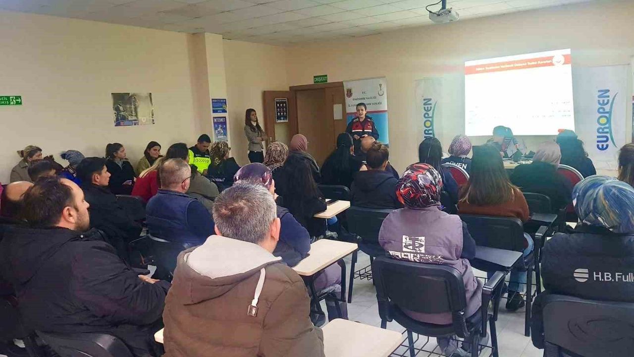 Jandarma ekiplerinden fabrika işçilerine seminer