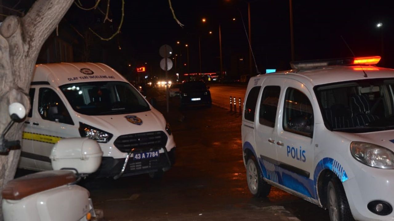 Tavşanlı’da otomobil yayaya çarptı: 1 yaralı