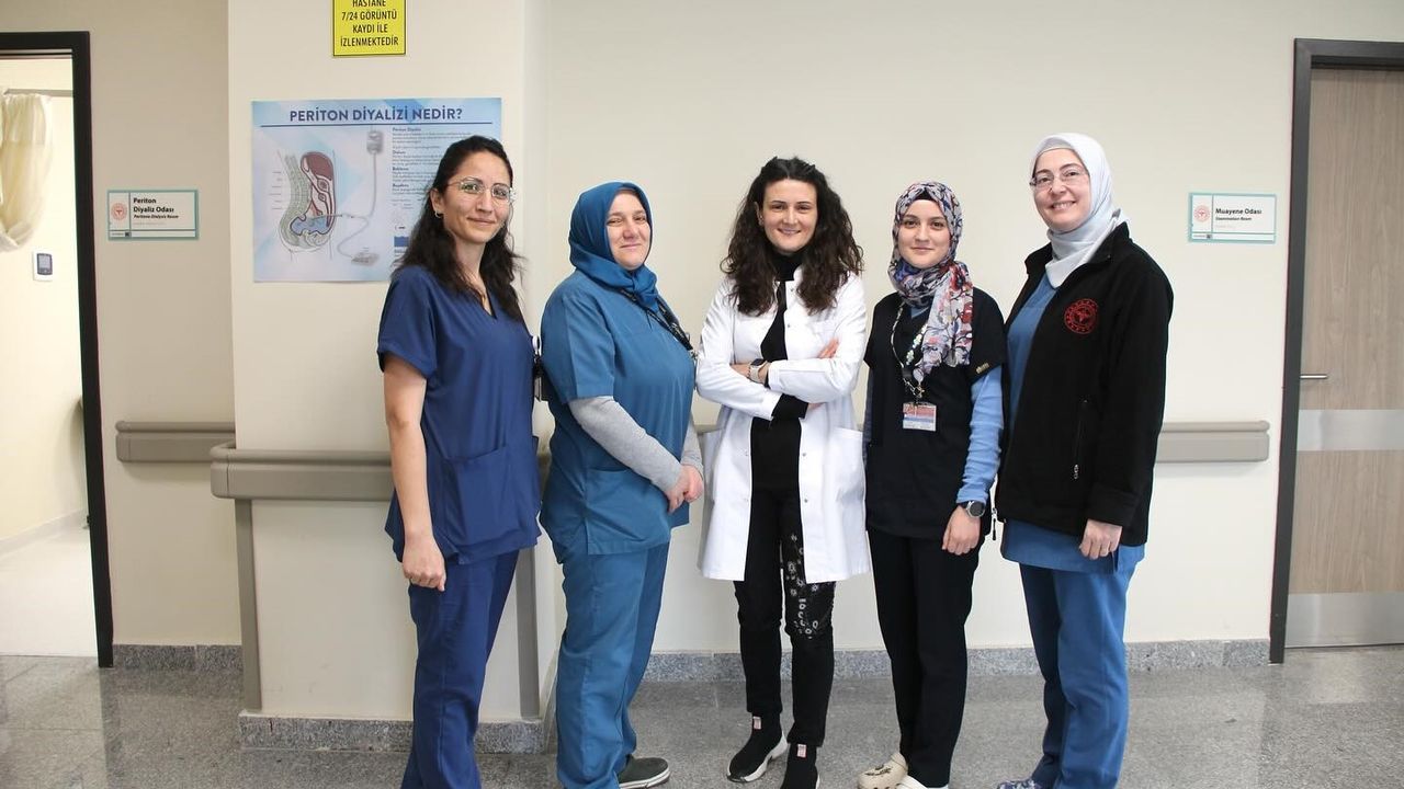 Kütahya Şehir Hastanesi’nde periton diyaliz tedavisi sürüyor