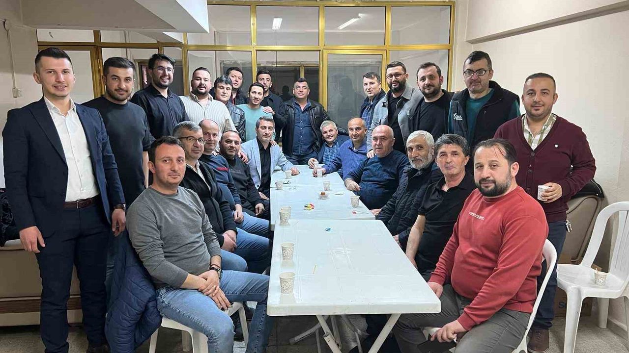 Bağlıca Köyü gençleri iftarda bir araya geldi