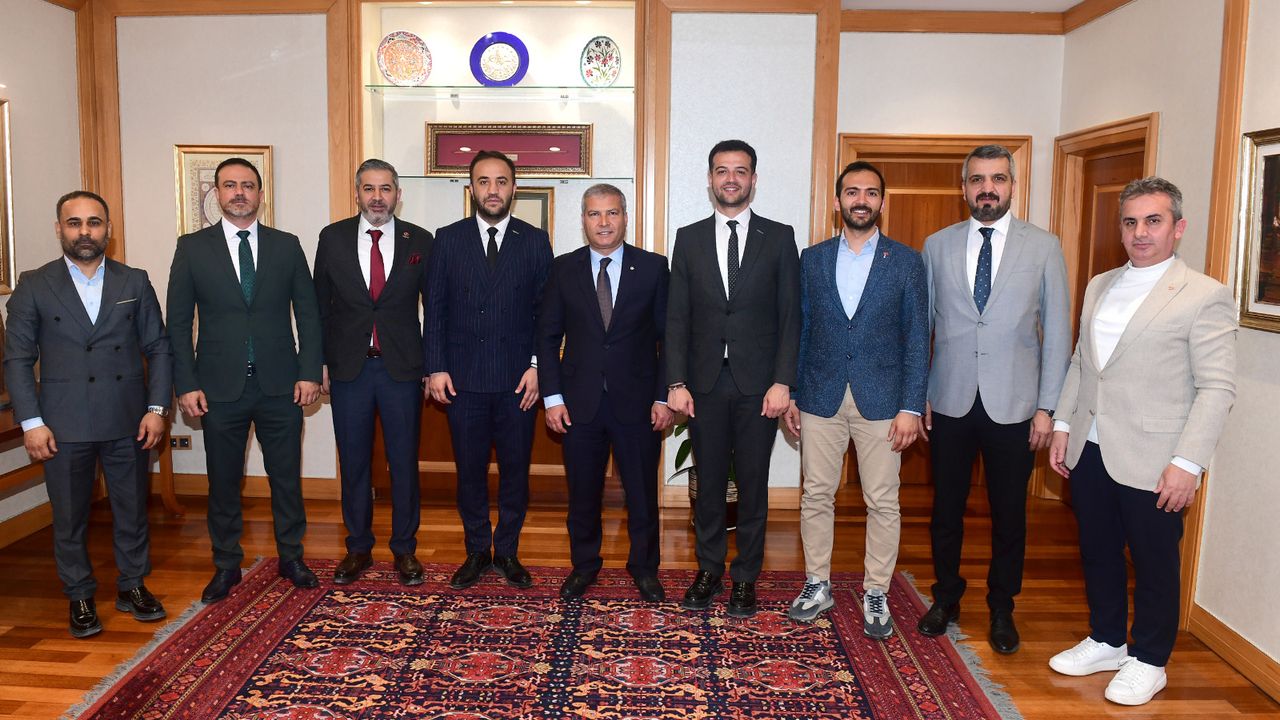 MÜSİAD’ dan Anadolu Üniversitesi Rektörü Prof. Dr. Yusuf Adıgüzel’e ziyaret