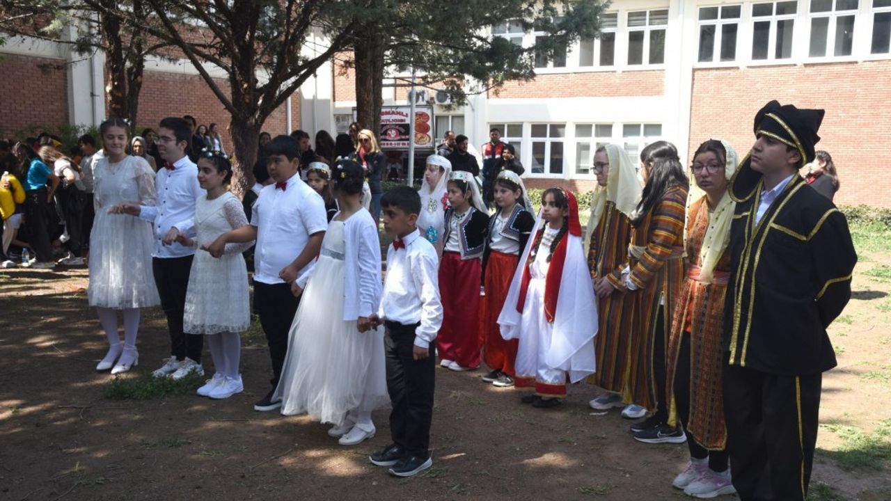 "II. Anadolu Çocuk Şenliği Açılış Töreni" gerçekleştirildi