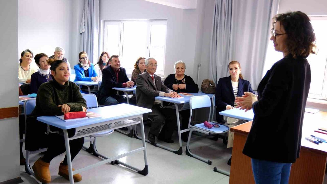 Yenilikçi yazarlık atölyelerinde kelimeler hayat buluyor