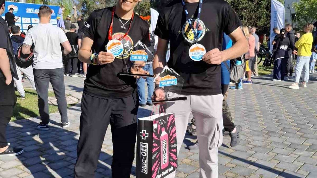 Eda Konuk ve Eren Keskin Mix Kategoride zirvede