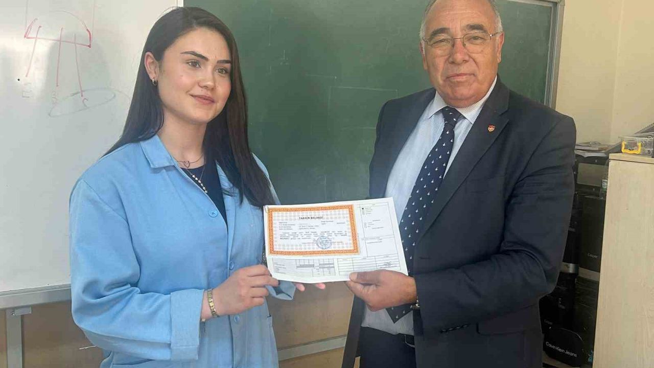 Anadolu lisesini bırakıp meslek lisesini tercih etti, okul 1’incisi oldu