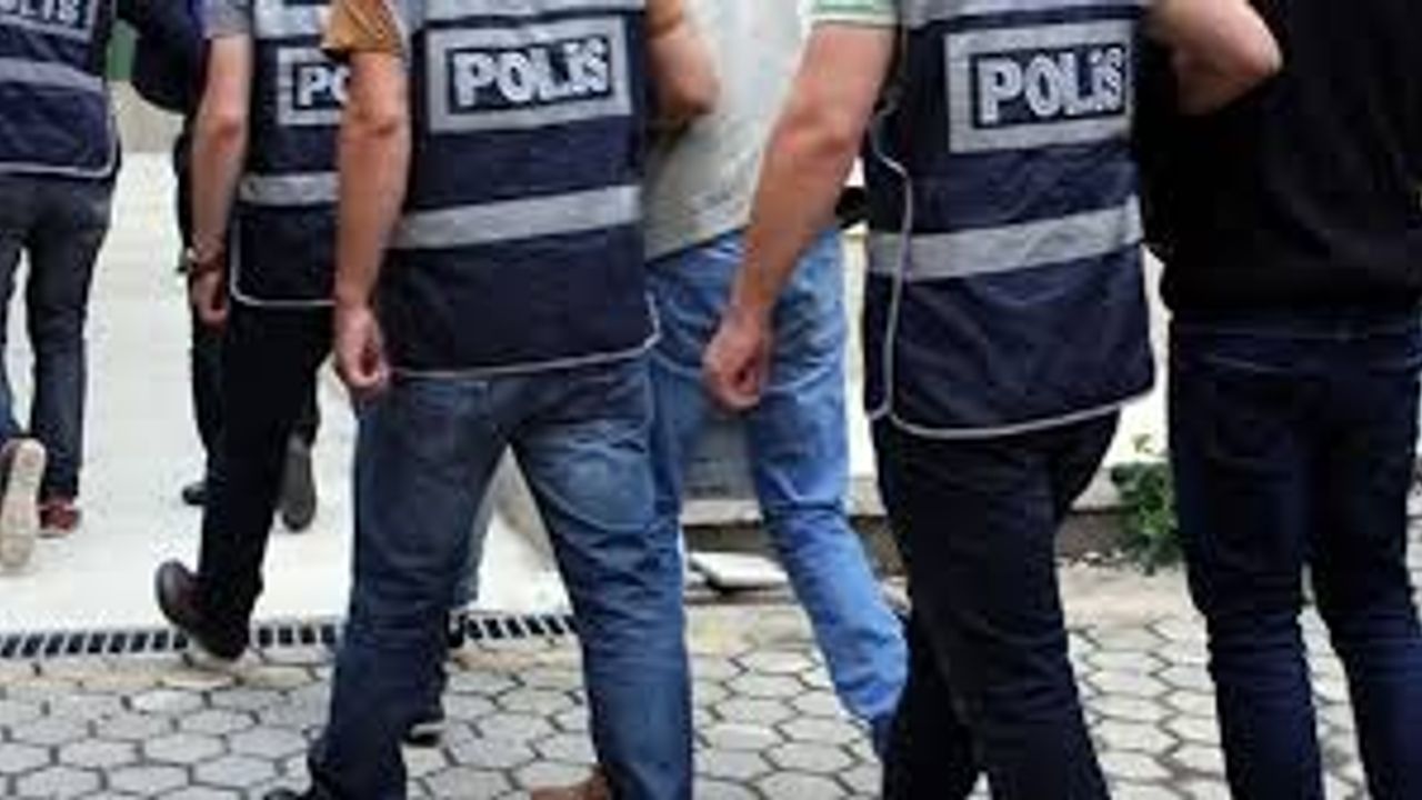 Polis ve jandarma ekipleri aranması bulunan 114 şahıs yakaladı
