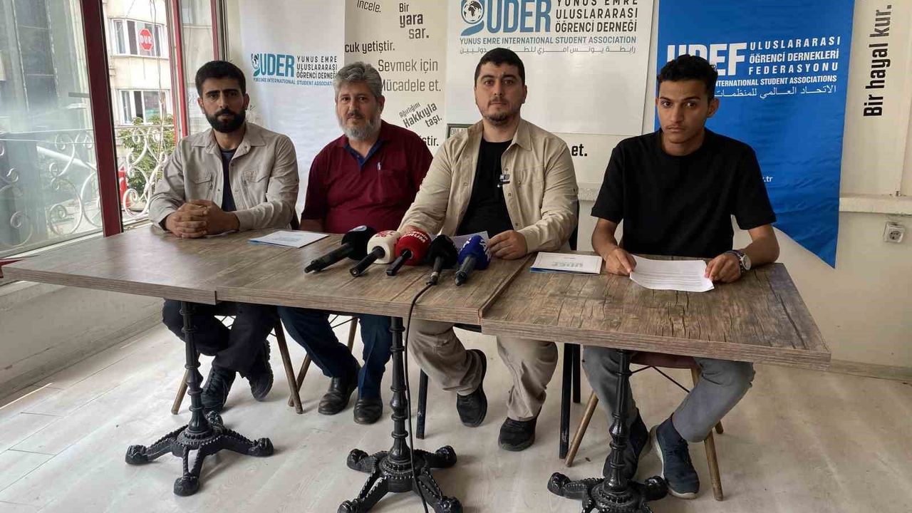 Yemenli 2 öğrenci ve babaları millet bahçesinde  darp edildi