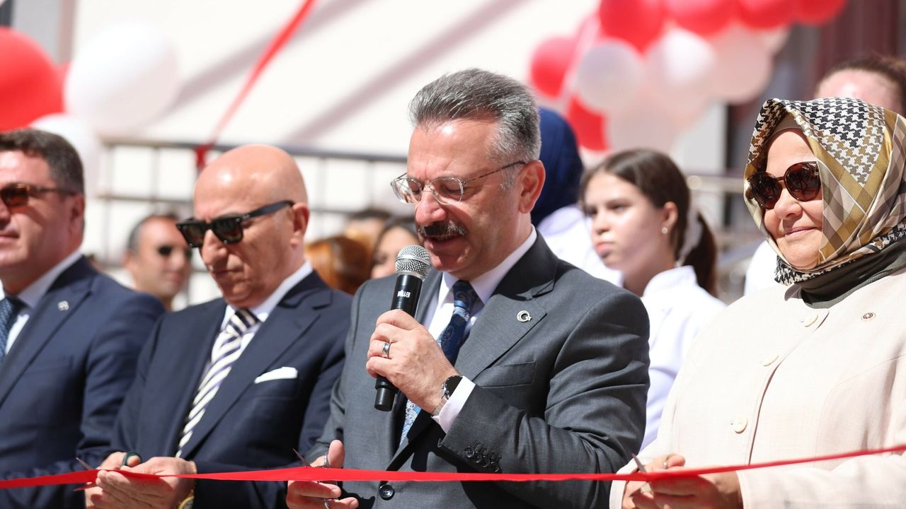 Ali Güven Turizm Mesleki ve Anadolu Lisesi açıldı