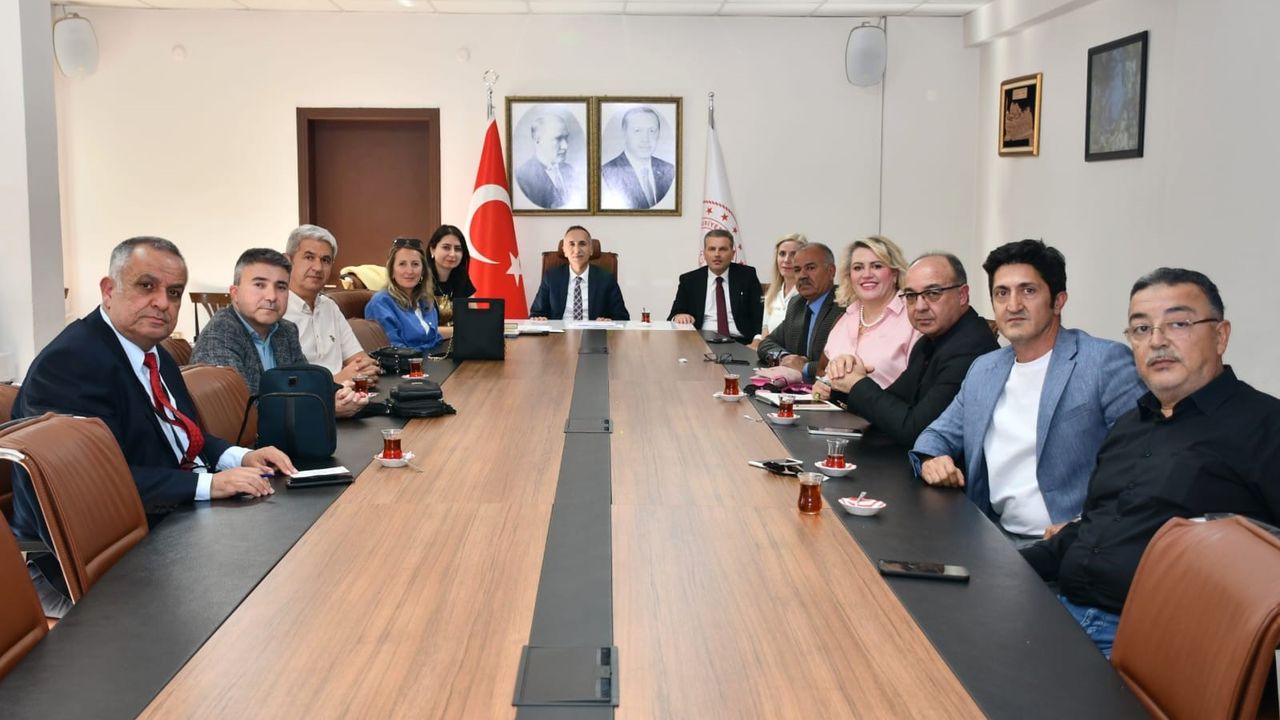 'Bilge Aileden Bilinçli Topluma Projesi' toplantısı