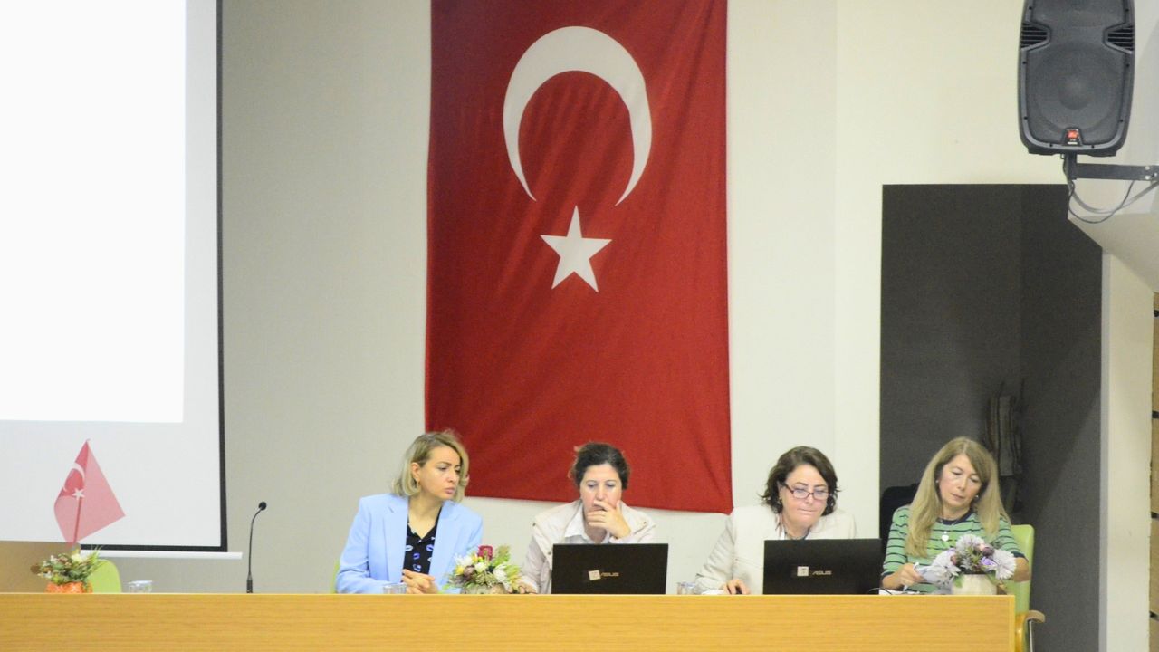 'Tanıdan Tedaviye Güncel Yaklaşımlar' eğitimi Yunus Emre Devlet Hastanesi'nde başladı