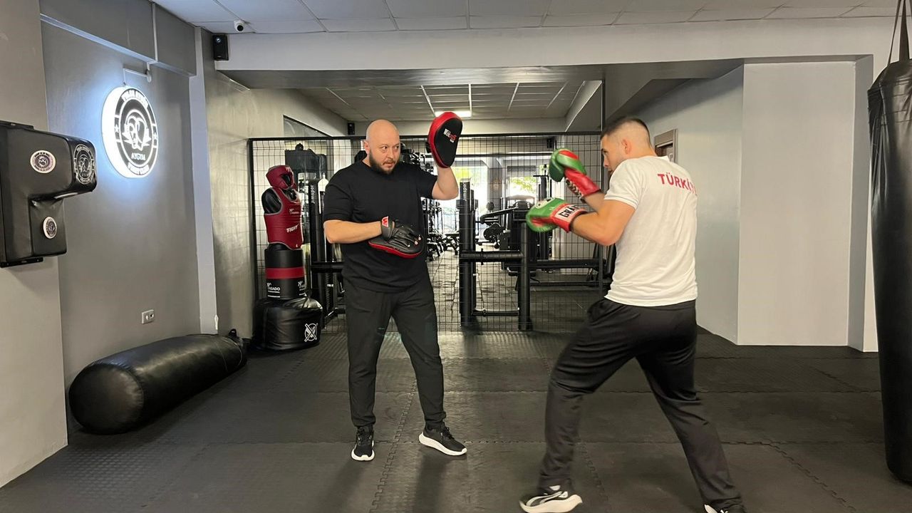 Başarılı sporcu İbrahim Pusat Baş, gözünü Avrupa şampiyonasına dikti