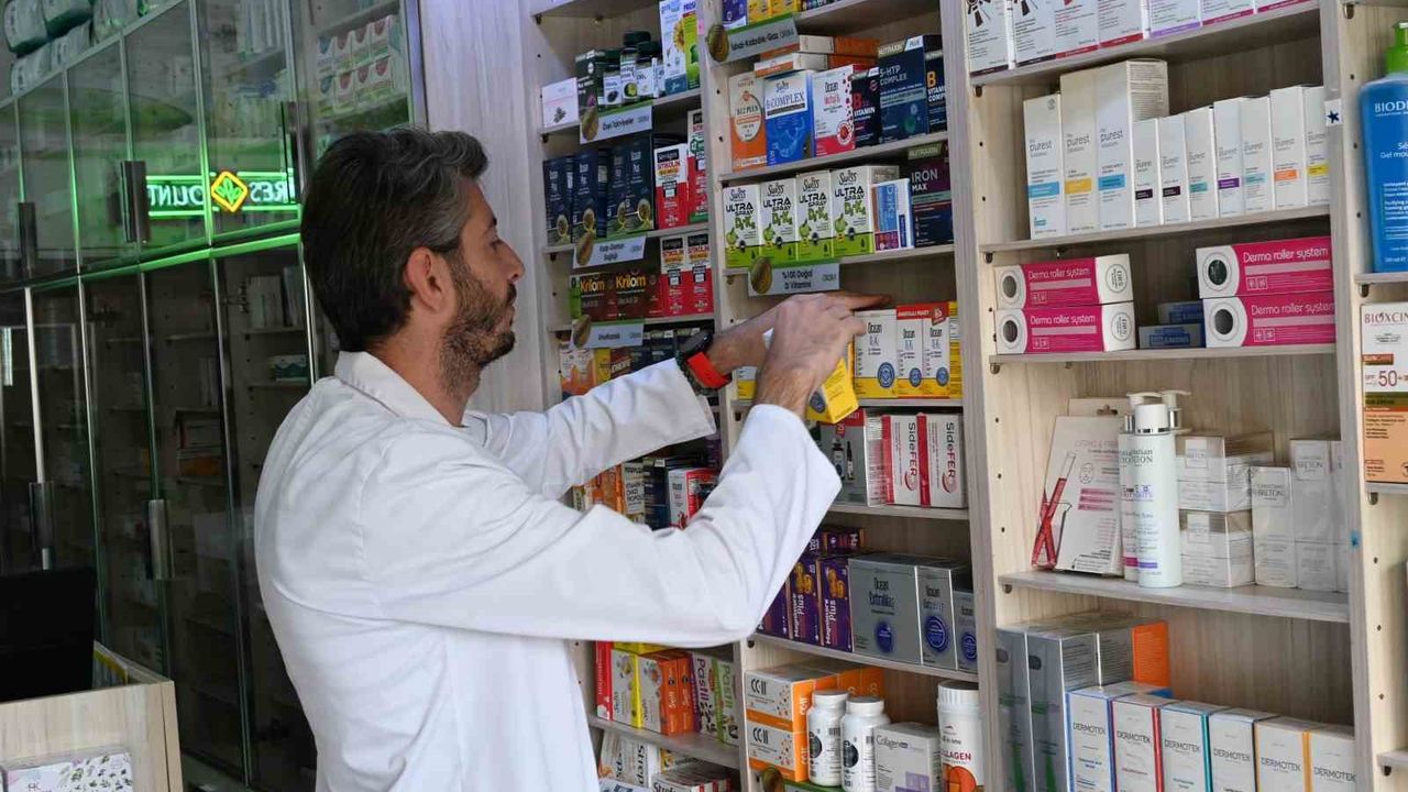 Yapay zekadan ilaç tavsiyesi alan vatandaşlara eczacı uyarısı