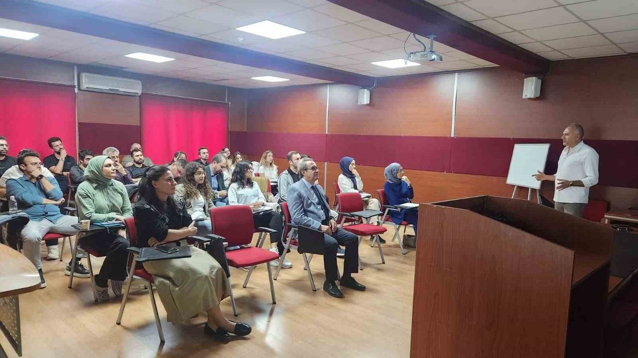 Tütün bağımlılığı tedavisi eğitimi düzenlendi