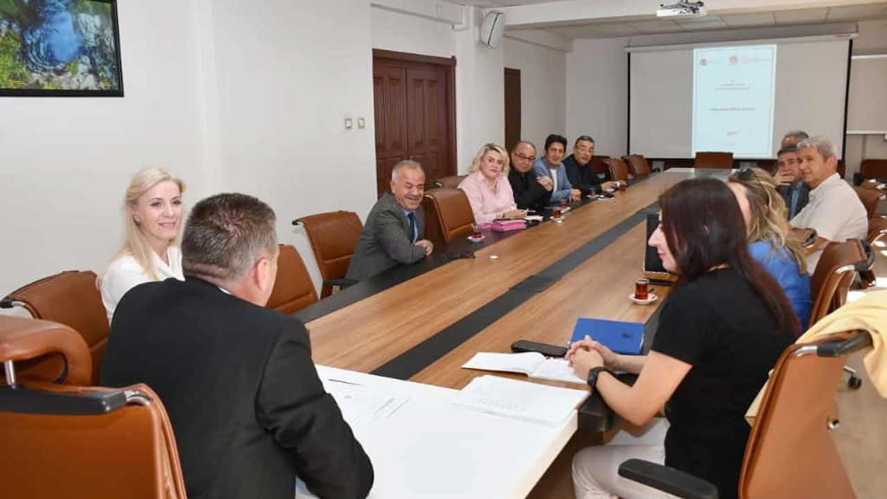 ’Bilge Aileden Bilinçli Topluma Projesi’ toplantısı