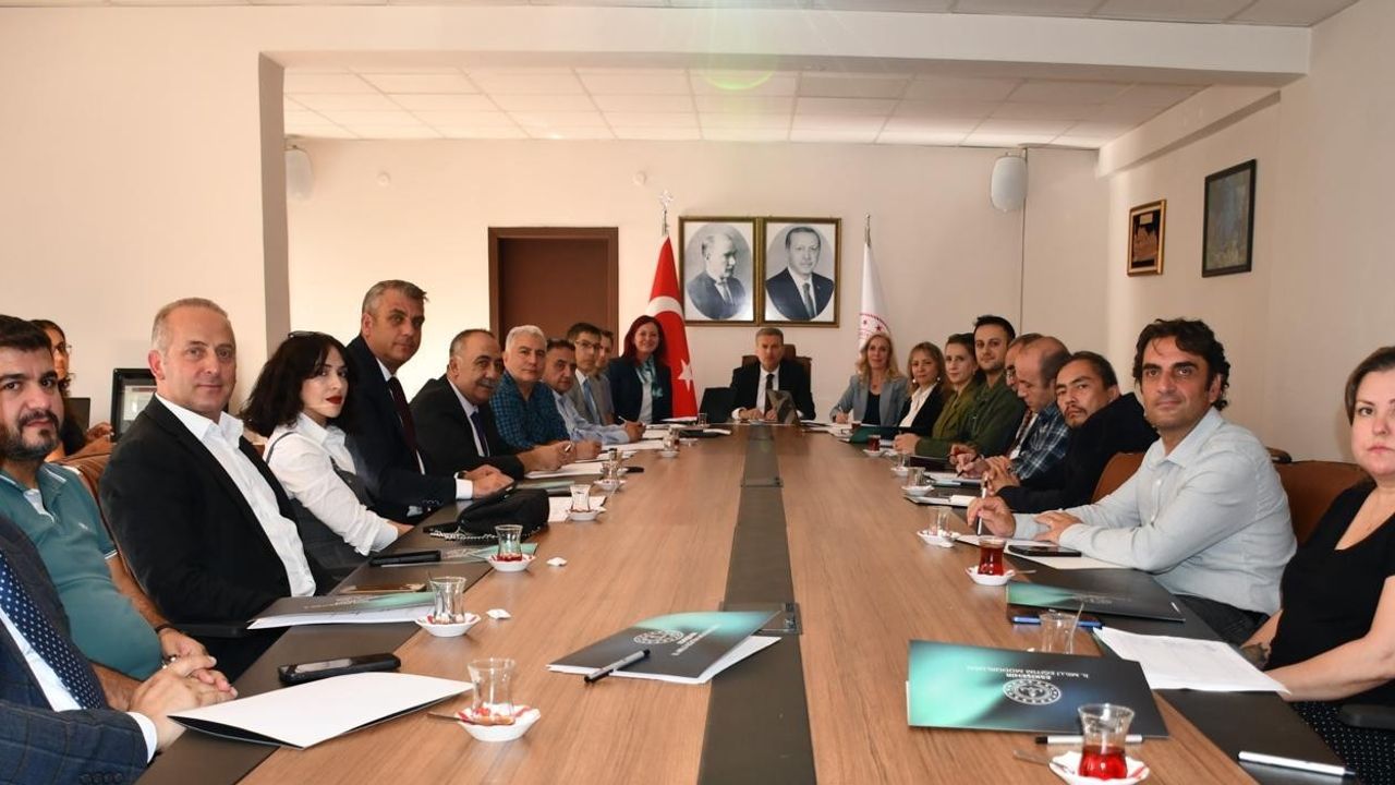 Mesleki eğitimde üretim odaklı gelecek tasarımı paydaş toplantısı