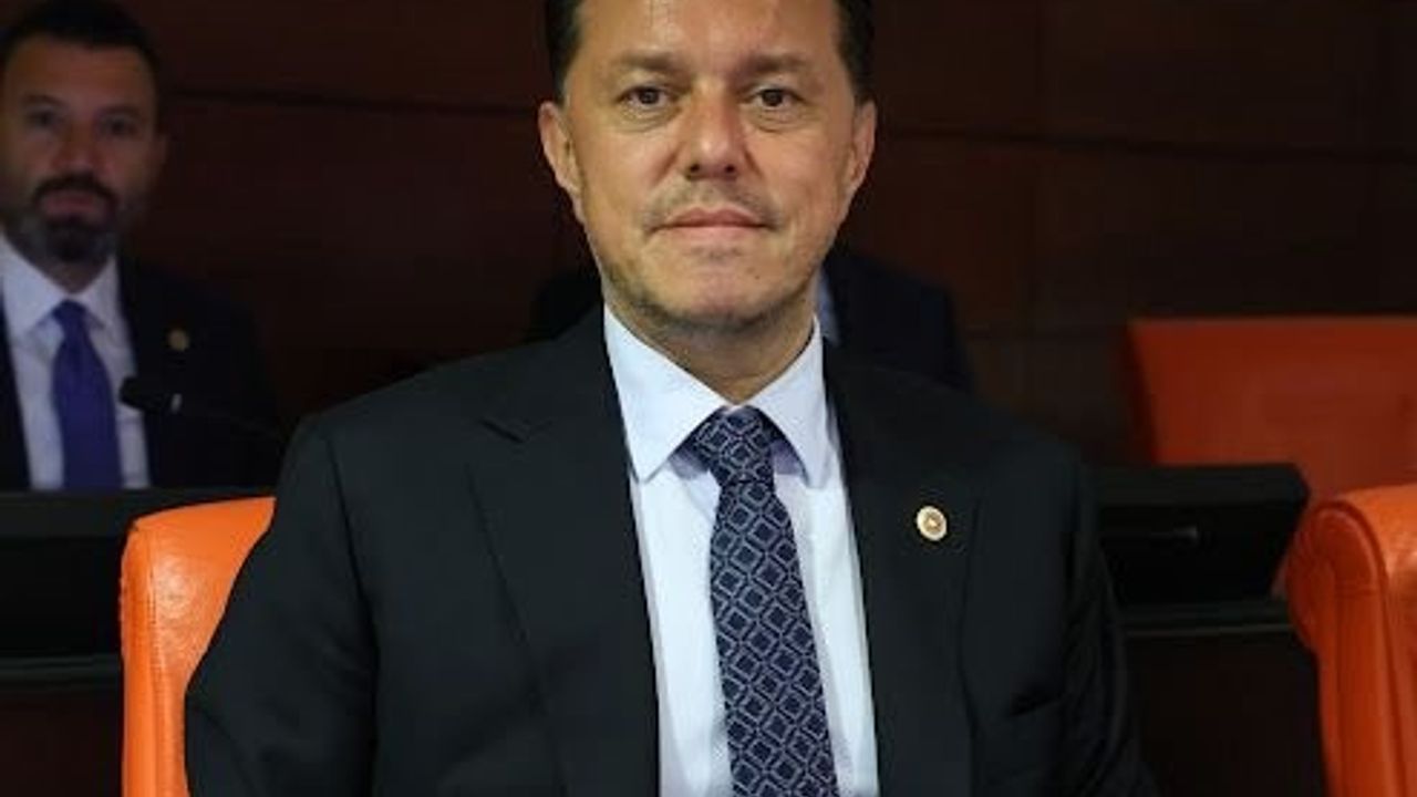 Hatipoğlu: Eskişehiri Sizin Vizyonsuzlugunuza teslim etmeyecek, Türkiye 'nin Maden ve Enerji üssü yapacağız