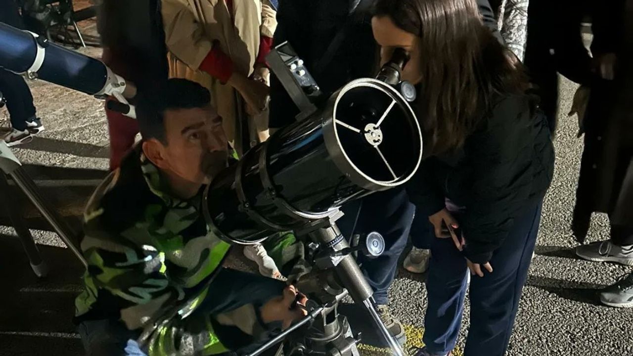 Ahmet Sezer Ortaokulu'nda gece gökyüzü gözlem etkinliği