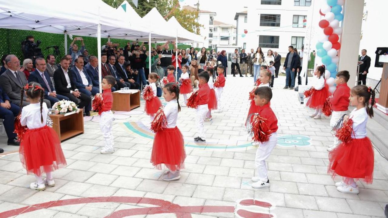 Aziz Sancar Anaokulu'nun açılış törenine gerçekleştirildi