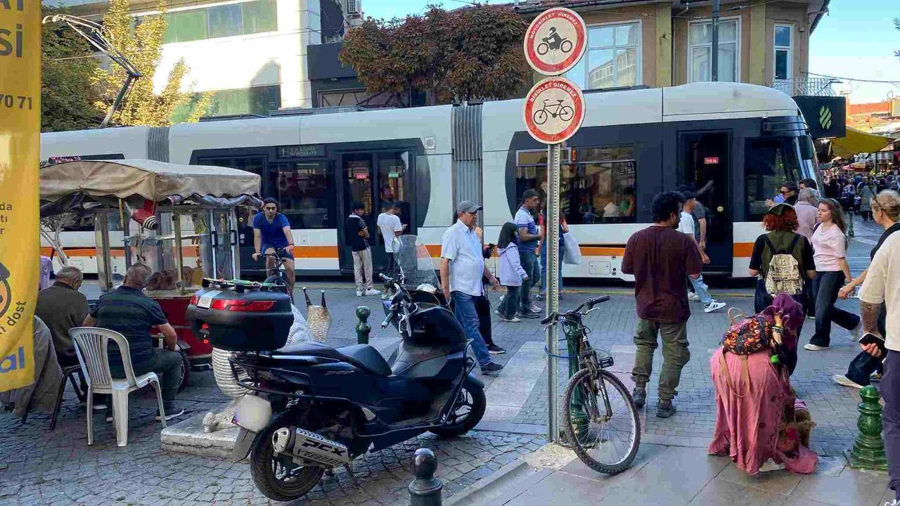 ‘Motosiklet ve bisiklet giremez’ levhaları dikkate alınmıyor