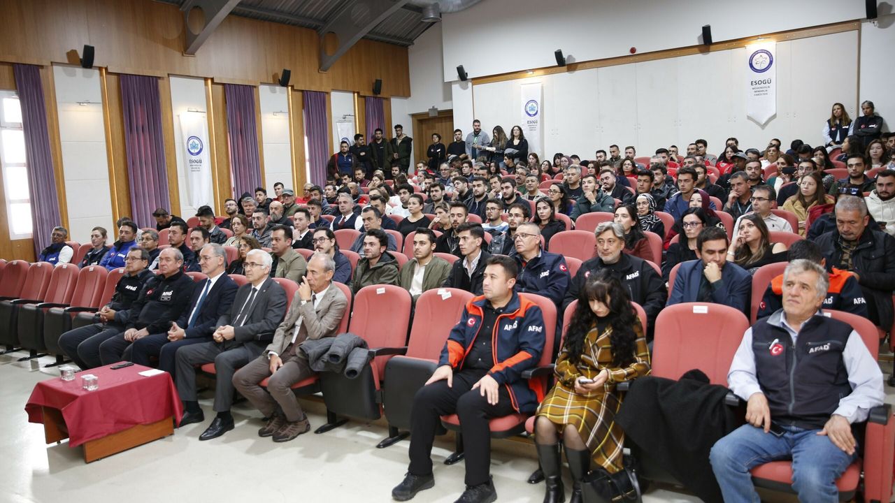 '13 Ekim Uluslararası Afet Risklerinin Azaltılması Günü' paneli düzenlendi