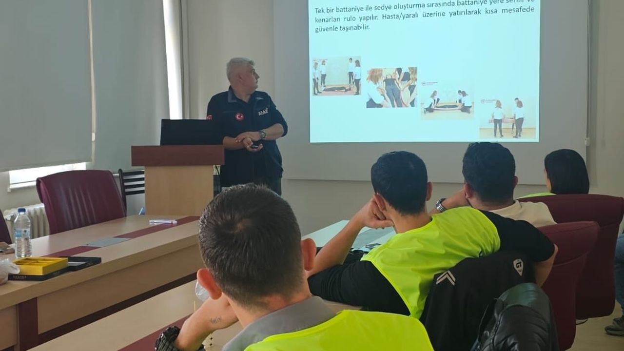 AFAD'tan AHBAP gönüllülerine ilk yardım eğitimi