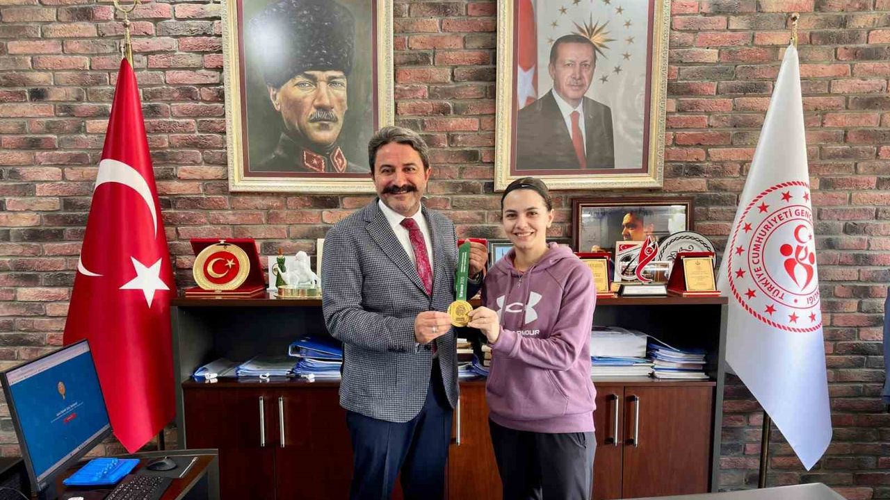 Avrupa Şampiyonu Ertunç, İl Müdürü Kalın ile bir araya geldi