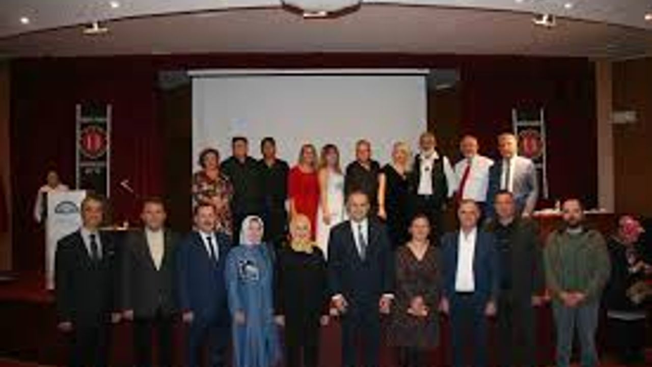 Eskişehirli sanatçı İsmail Gül’ün bestelerinin yer aldığı ‘yıl sonu konseri’