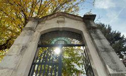 Hamam olarak yapılıp camiye dönüştürülen tarihi yapı 700 yıldır ayakta