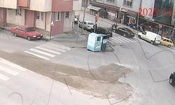 Kuryeye yaya geçidinde otomobil çarptı