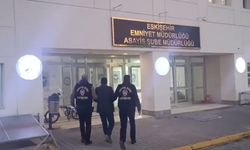 Farklı suçlardan 52 yıl hapisle aranan 3 şahıs yakalandı