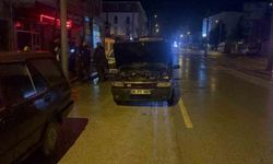 Eskişehir'de motor kısmı yanan araç kullanılamaz hale geldi