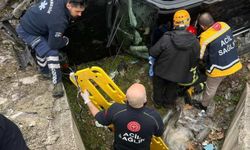 Eskişehir Yolunda otomobil takla attı: 2 yaralı