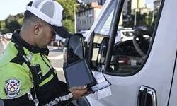 Kusurlu olan 15 servis aracına ve şoförüne işlem uygulandı