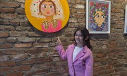 Henüz 9 yaşında ilk kişisel sergisini sanatseverler ile buluşturdu