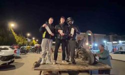 Motosikleti bağlanan sürücü 58 bin TL'lik ceza tutanağı ile poz verdi