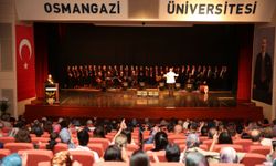 ESOGÜ Hastanesi Personeli Hemşirelik Haftası Konseri Verdi