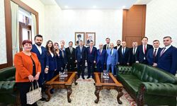 MHP'nin Yeni İl Yönetimi Vali Yılmaz'ı Ziyaret etti