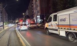 Apartmanda çıkan yangında dumanlar daireleri sardı, bina tahliye edildi