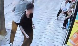 Sokak ortasında bıçaklı ve silahlı kavga: 1 yaralı