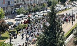 Özgür Özel'in Büyük Yürüyüş tanımına Mahalle Mitingi Benzetmesi