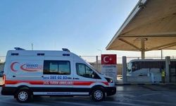 Yolcu otobüsü otomobille çarpıştı: 2 yaralı